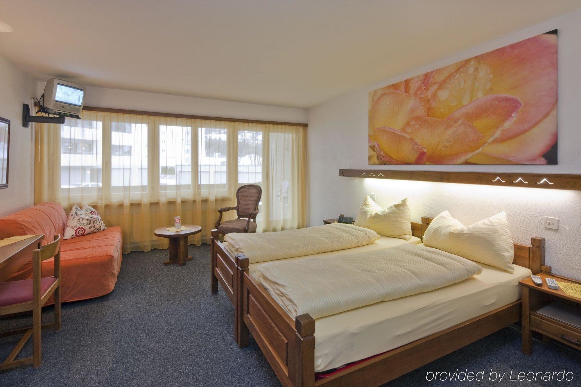 Schlosshotel - Self Check-In Hotel บริก ห้อง รูปภาพ